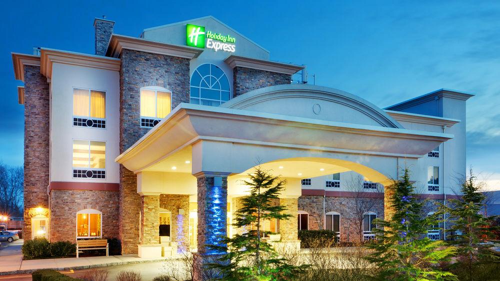 Holiday Inn Express Hotel & Suites East End By Ihg Riverhead Exteriér fotografie