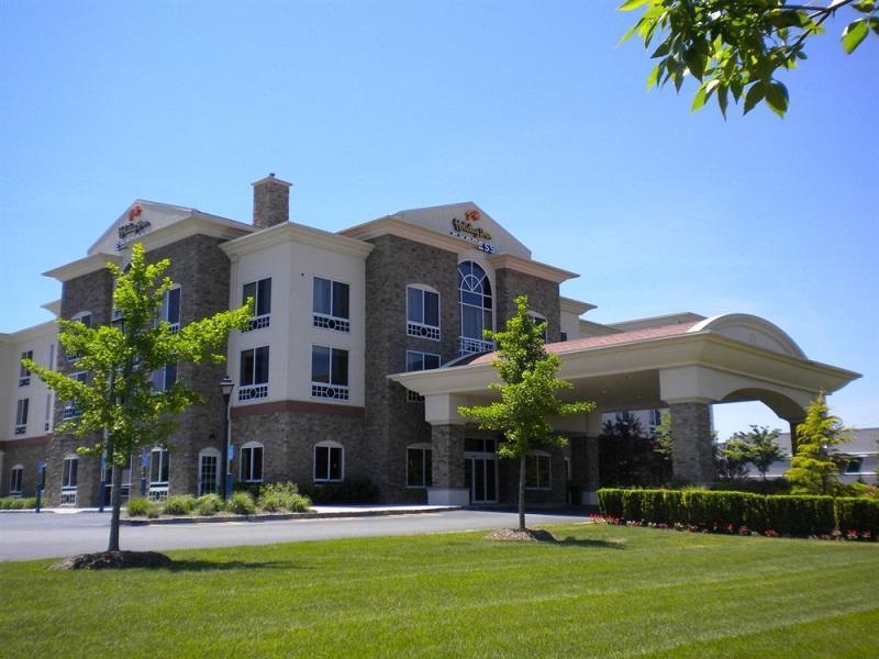 Holiday Inn Express Hotel & Suites East End By Ihg Riverhead Exteriér fotografie