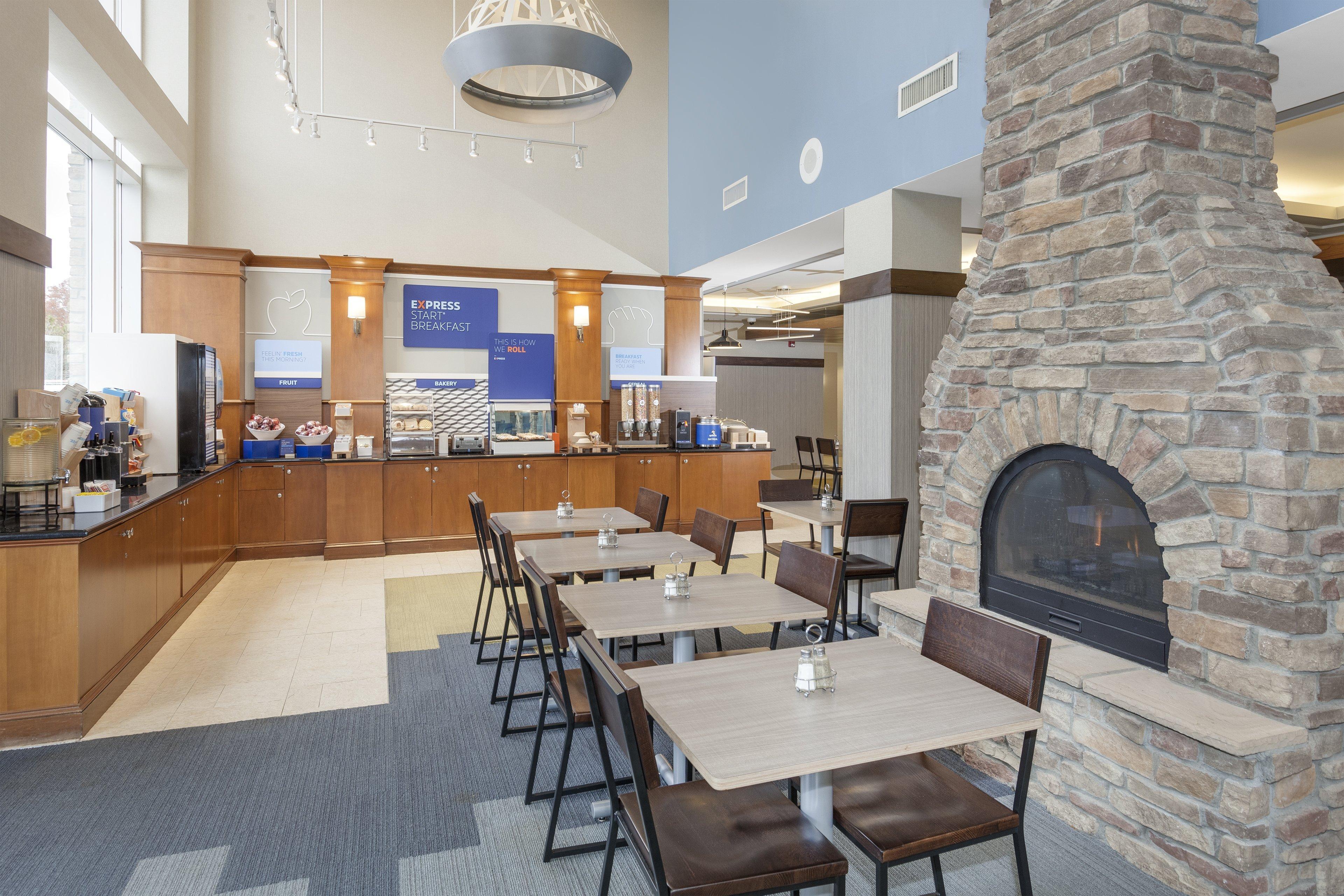 Holiday Inn Express Hotel & Suites East End By Ihg Riverhead Exteriér fotografie