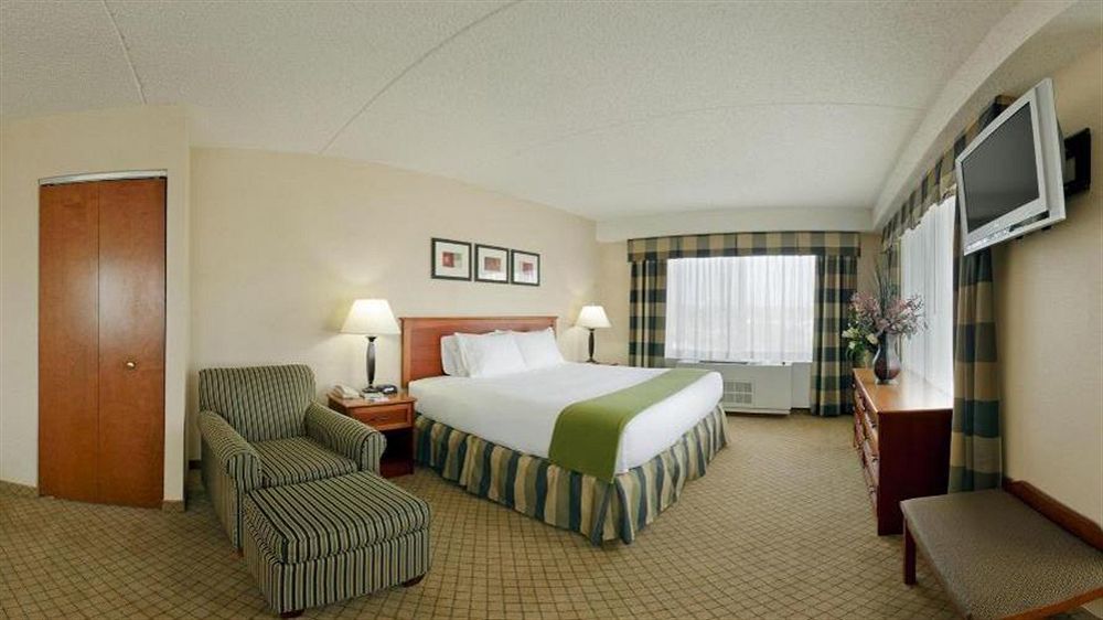 Holiday Inn Express Hotel & Suites East End By Ihg Riverhead Exteriér fotografie