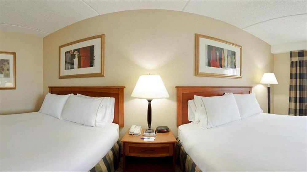 Holiday Inn Express Hotel & Suites East End By Ihg Riverhead Exteriér fotografie